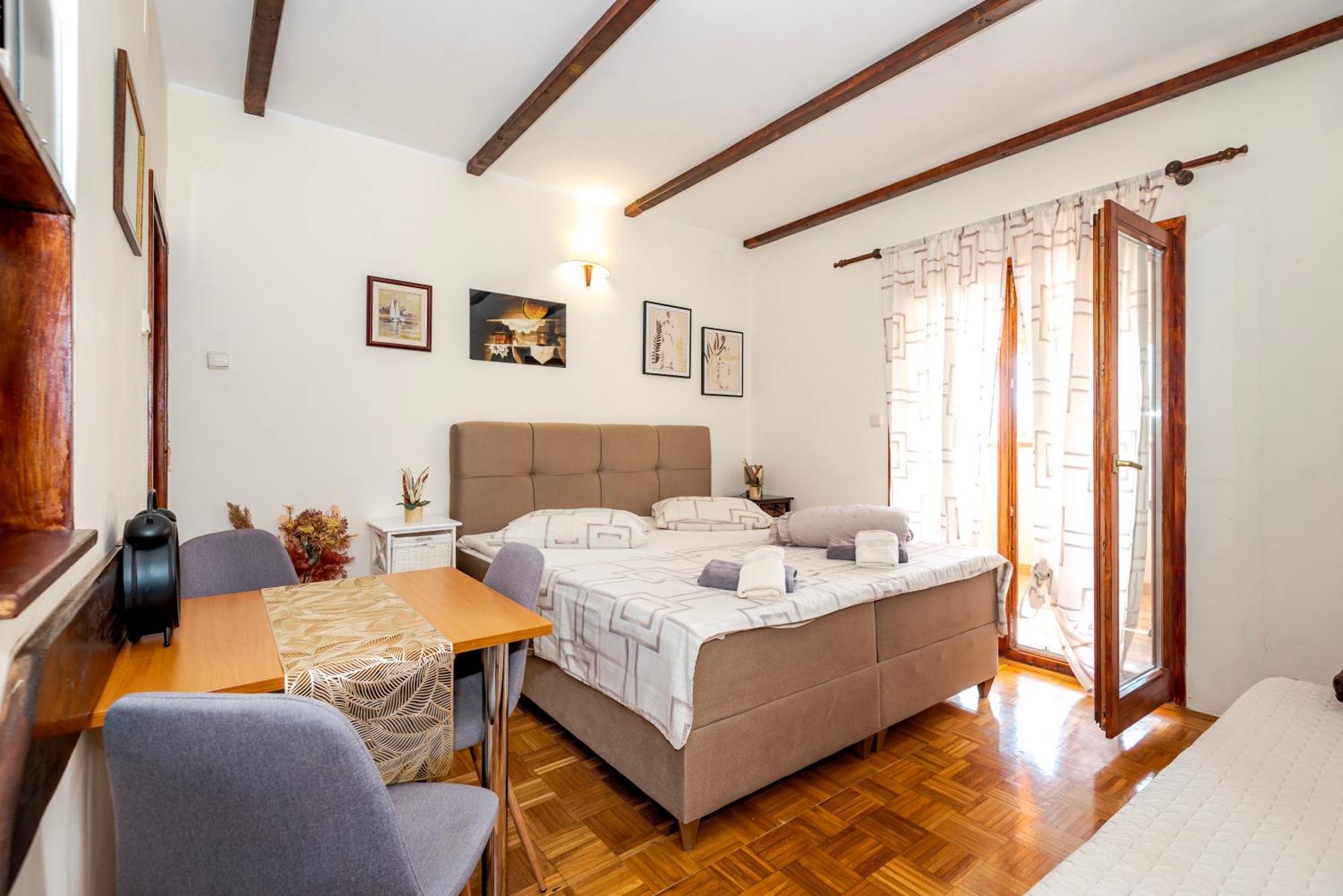 Apartments Rogoznicka Oaza 罗戈兹尼察 外观 照片