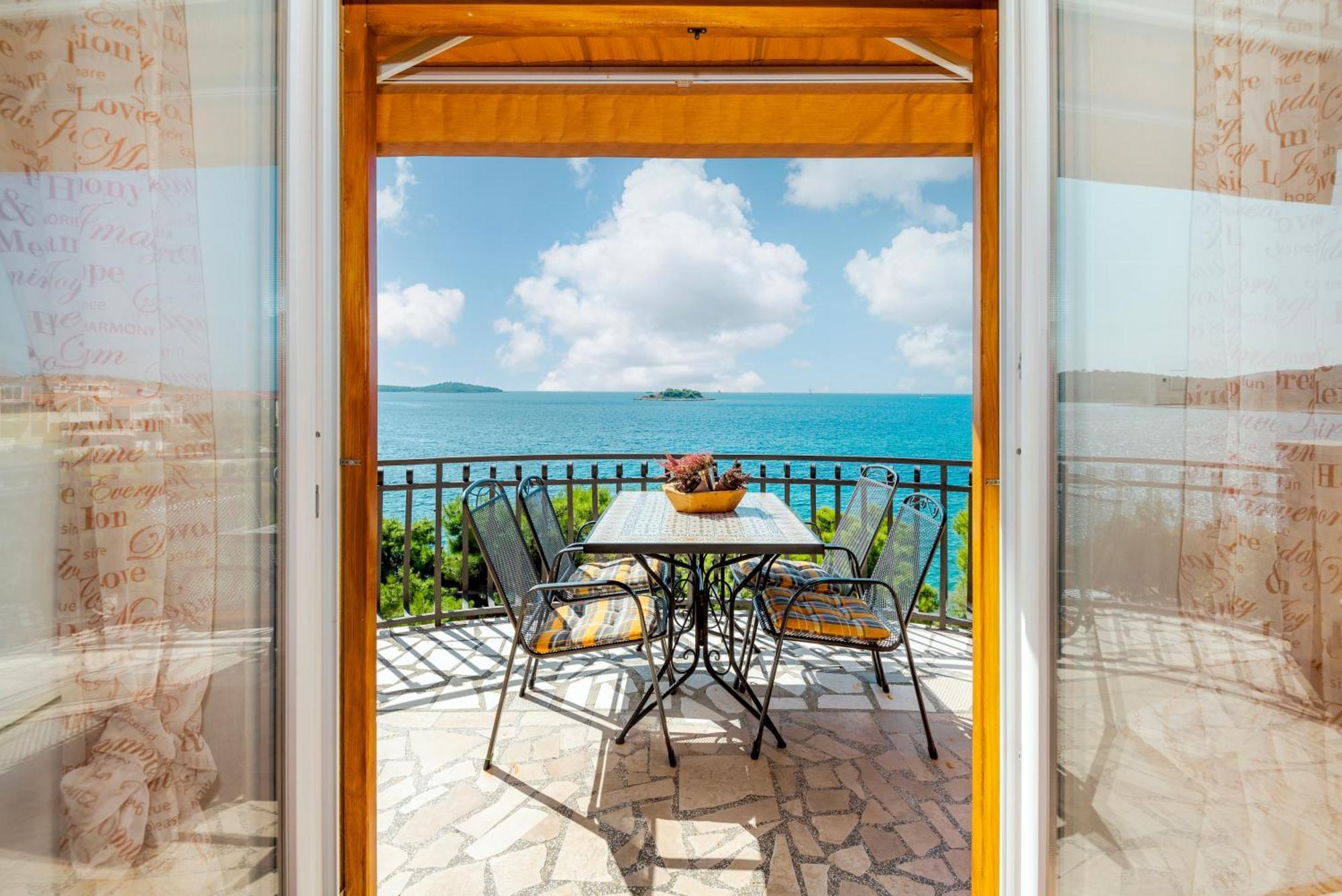 Apartments Rogoznicka Oaza 罗戈兹尼察 外观 照片