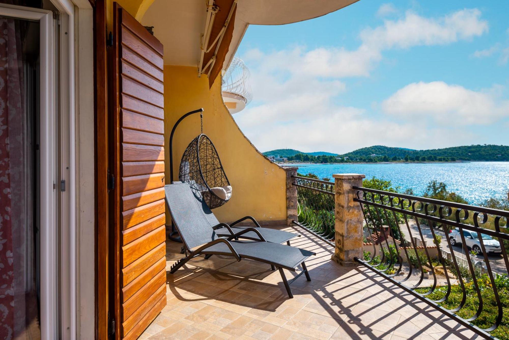 Apartments Rogoznicka Oaza 罗戈兹尼察 外观 照片