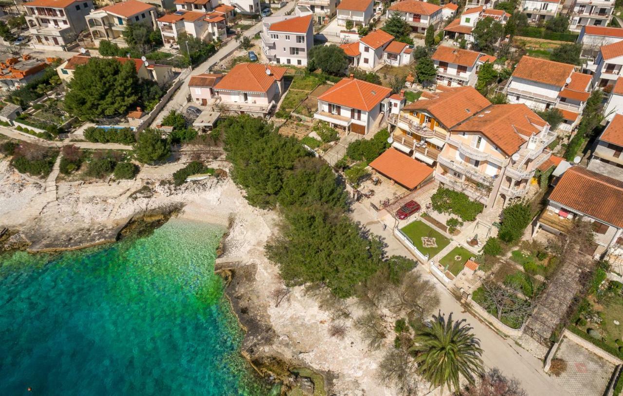 Apartments Rogoznicka Oaza 罗戈兹尼察 外观 照片